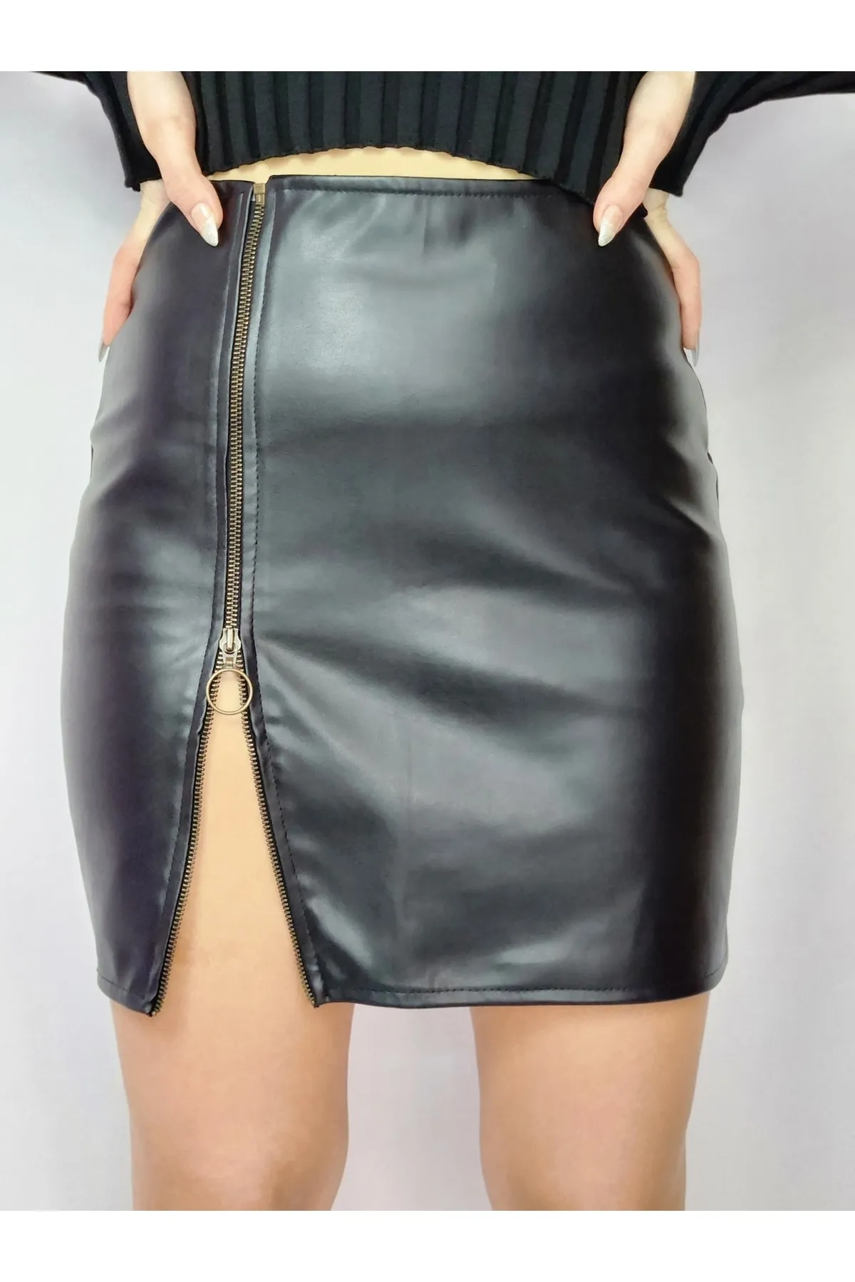 Fermuar Yırtmaçlı Deri Etek 