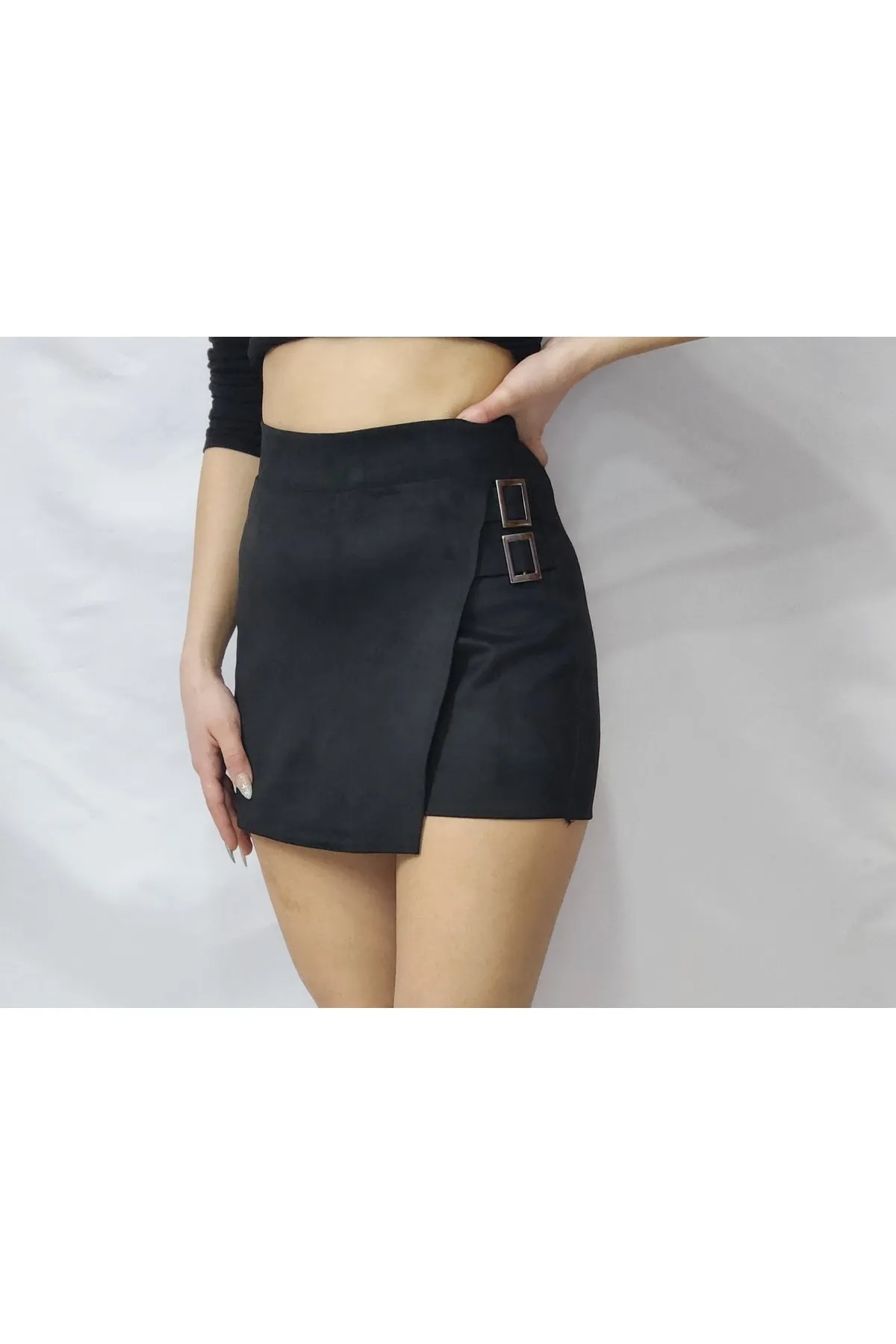 Toka Detaylı Şort Etek