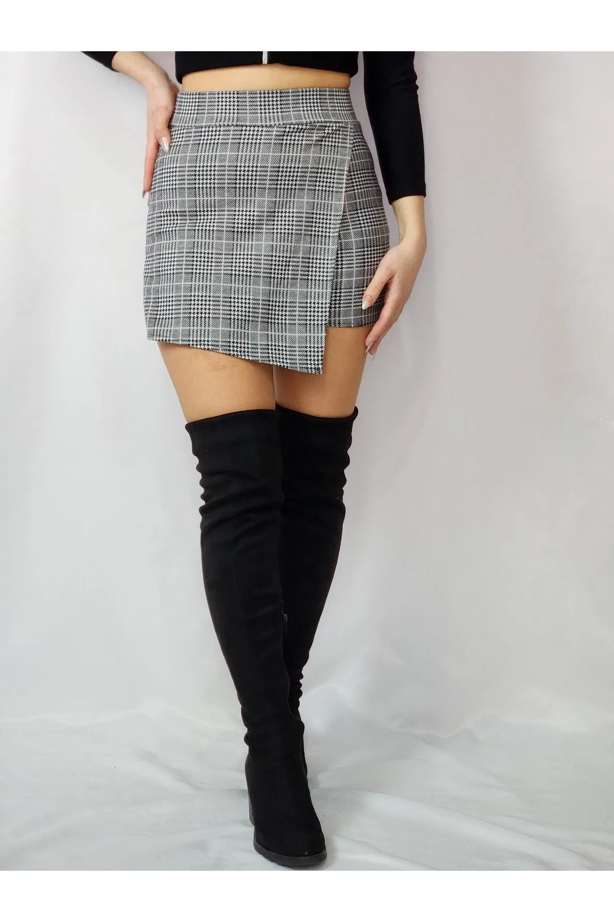 Gri Ekose Şort Etek